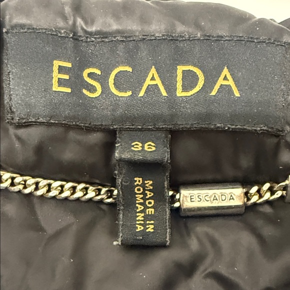 Escada Black and Animal Print Leopard Quilted puffer Jacket 36 / 4-6 / M - Picture 2 of 7